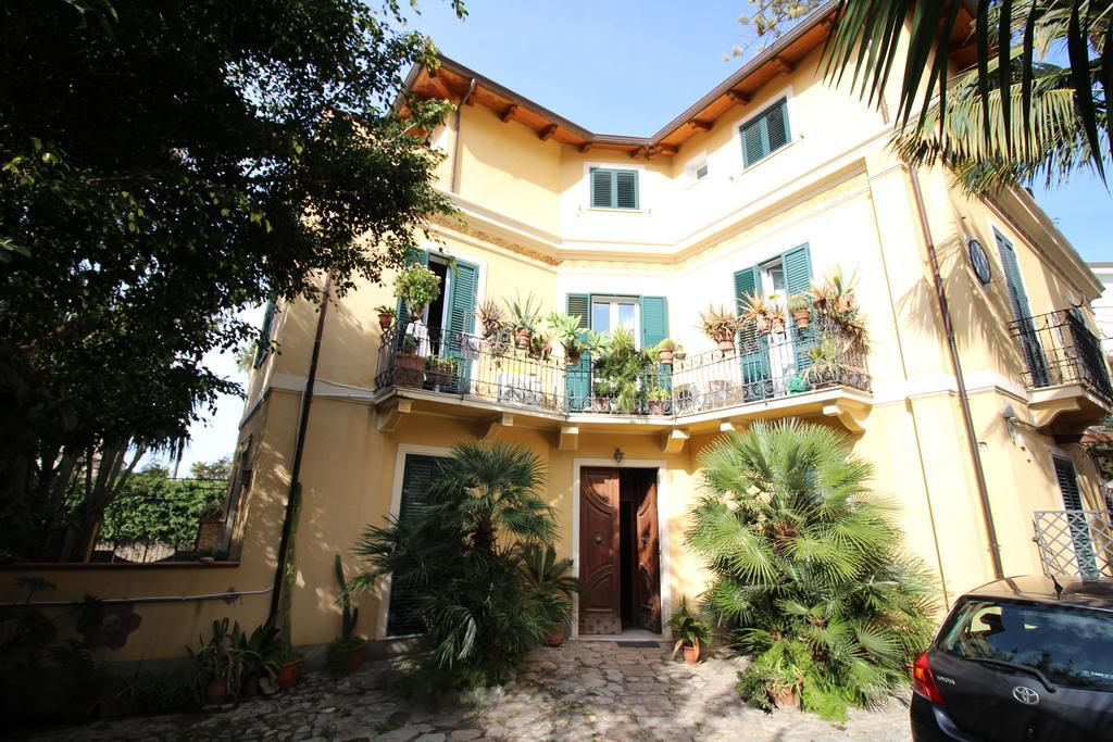 Sara Accommodation Tropea Exteriör bild